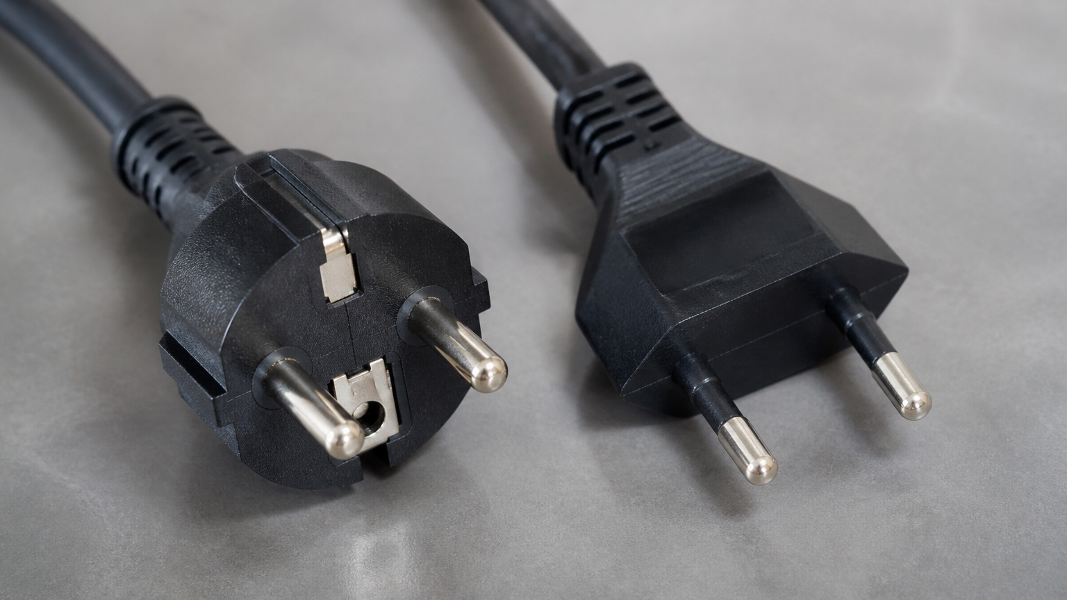 Porovnanie vidlice Schuko a Type E